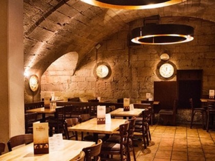 Foto: Barf&amp;uuml;&amp;szlig;er Haxnkeller